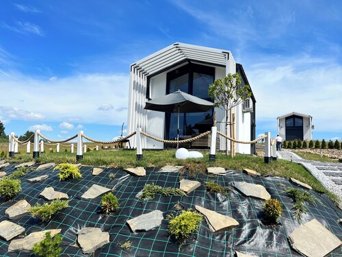 Casa Kashubia Industrial - Brand new luxury vacation home by the lake - near the Baltic Sea