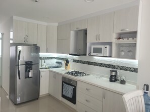 Fridge, microwave, oven, stovetop