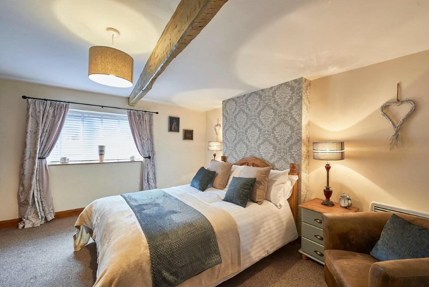 2 bedrooms, iron/ironing board, travel crib, free WiFi