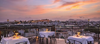 THE MANGAL VIEW RESIDENCY - A Luxury Boutique Business Hotel