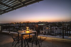 Terrace/patio - THE MANGAL VIEW RESIDENCY - A Luxury Boutique Business Hotel (Udaipur)