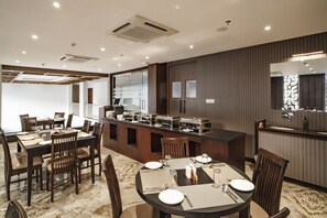 Restaurant - THE MANGAL VIEW RESIDENCY - A Luxury Boutique Business Hotel (Udaipur)