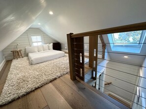 3 bedrooms, iron/ironing board, travel cot, free WiFi