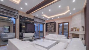 Luxury Villa | Living area - Vila Plima (Becici)
