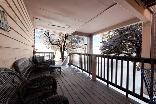 The Passport Suite (#5) | Near FLC, Town, Trails, Golf - Pool & Hot Tub