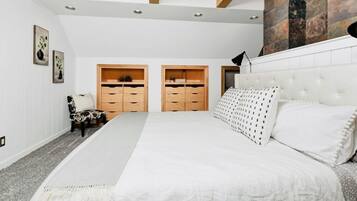 4 makuuhuonetta, vauvan matkasänky, Wi-Fi, vuodevaatteet