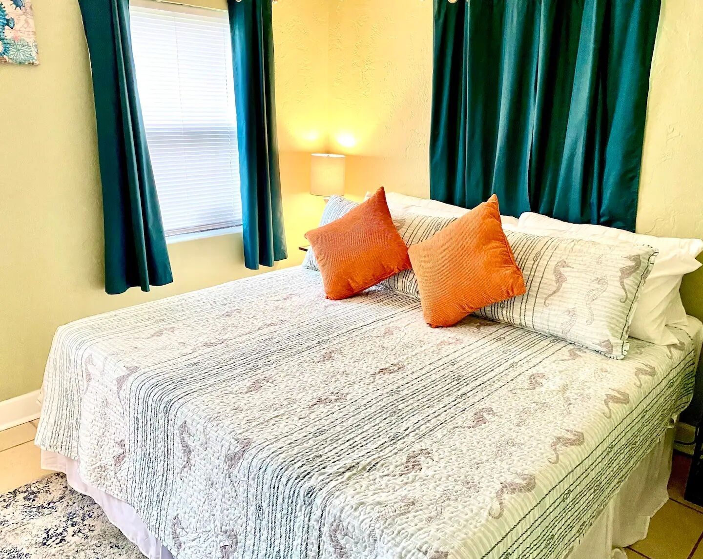 1 bedroom, desk, iron/ironing board, WiFi