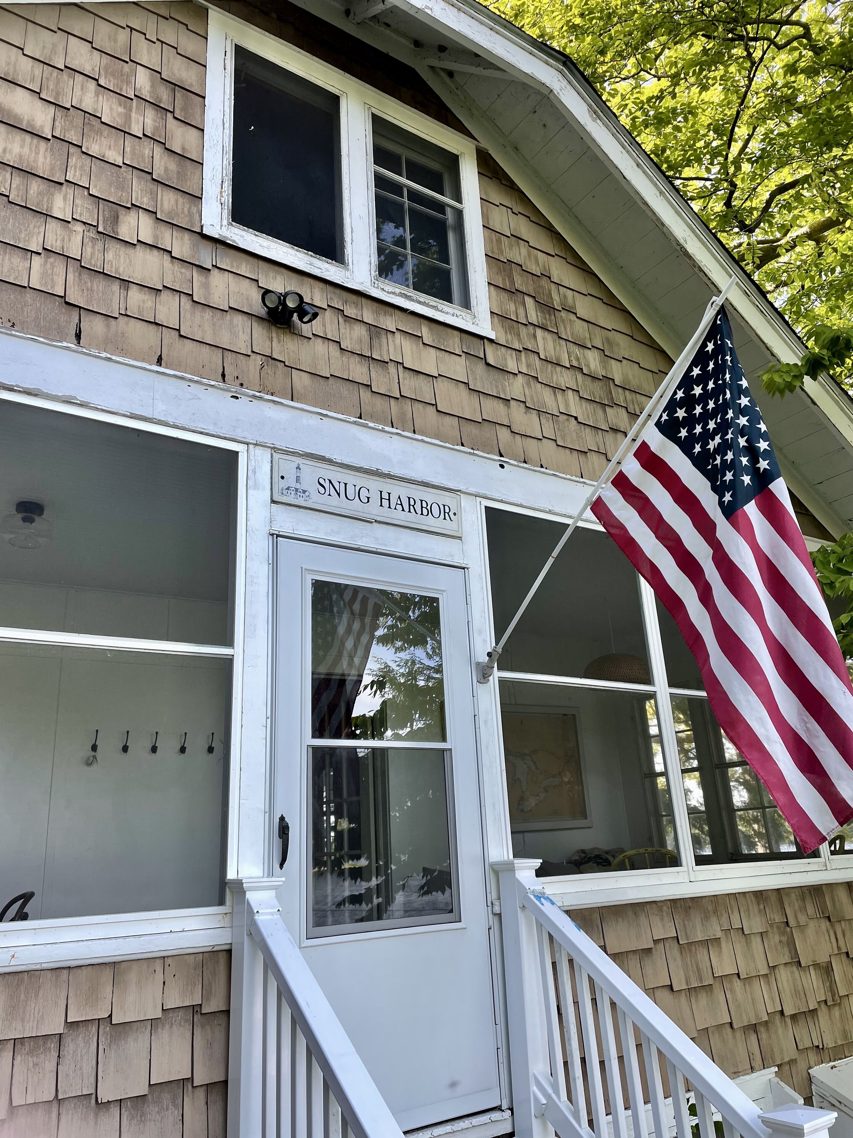 Historic family cottage on Hamlin Lake w/ complete privacy, surrounded by nature