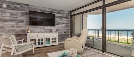 Televisión, futbolito, mesa de ping pong