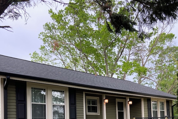 Beary Relaxing- A cozy getaway for family and friends!