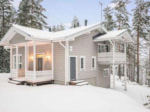 Kuuttivilla by Interhome