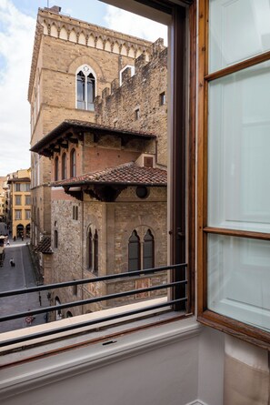 Chambre Confort Double ou avec lits jumeaux | Literie de qualité supérieure, couette en duvet d'oie, minibar