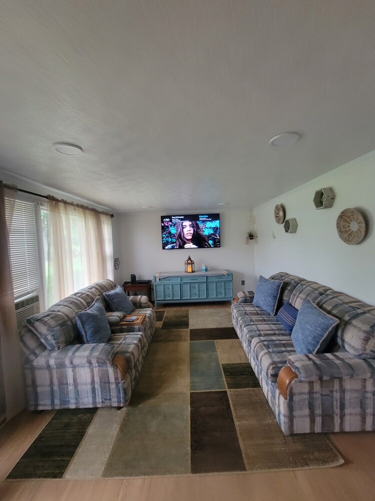 IN TOWN🐶🐶 Luray Vrbo