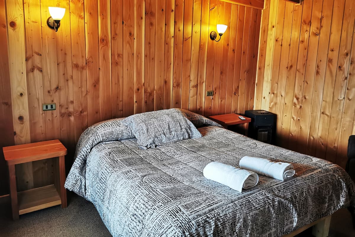 Standard Double Room | 2 bedrooms, bed sheets