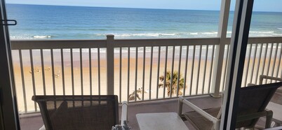 Oceanfront Daytona Beach Condo – Magnificent Views, Pools & Beach Access