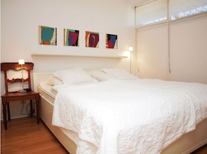 1 chambre, fer et planche à repasser, Wi-Fi gratuit, draps fournis