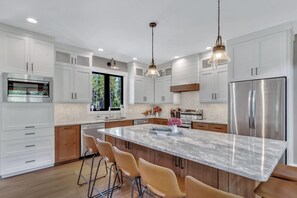 冰箱、微波炉、洗碗机、茶具/咖啡用具