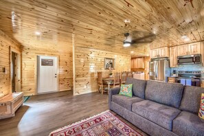 Casa, 1 camera da letto | Area soggiorno | Smart TV