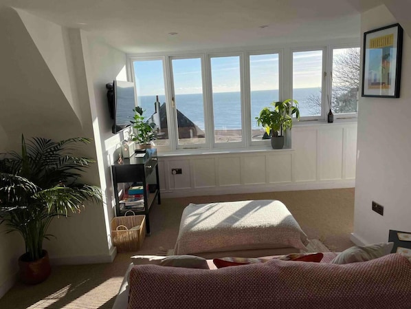 Apartment | Living area - The Turret - The Best View in Folkestone (Folkestone)