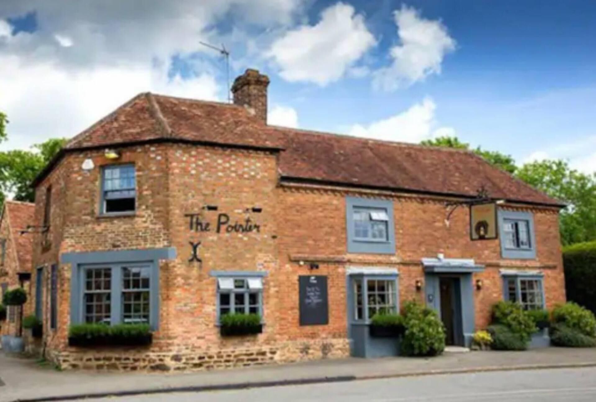 บ้านพัก, เตียงคิงไซส์ 1 เตียง | บริเวณภายนอก