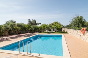 Villa, varias camas | Alberca | Alberca al aire libre 