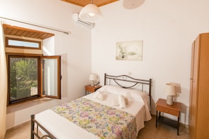 Villa, varias camas | 4 habitaciones, tabla de planchar con plancha y wifi gratis 
