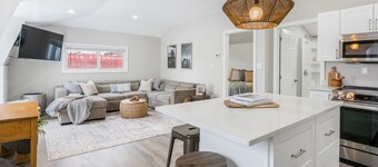 Beautiful newly renovated home w/ canal view