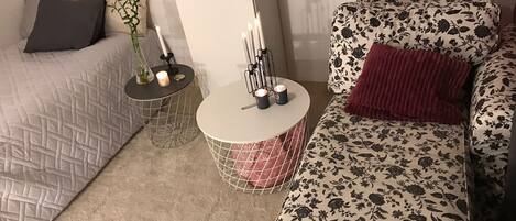 Studio | Bahagian dalam