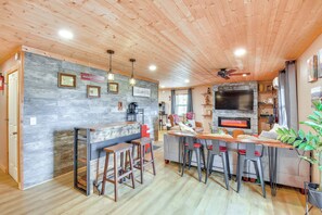 Interior - Lakemont Mountain Cabin w/ Game Room & Hot Tub! (Lakemont)