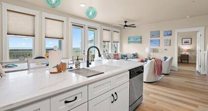 Whitecaps -Beach Front-Front Row- Next to Beach Club - 2BD/2BA. Sleeps 6
