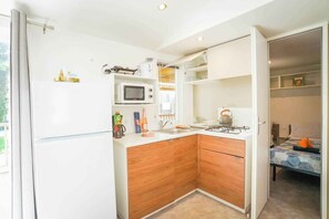 Refrigerador, placa de cocina