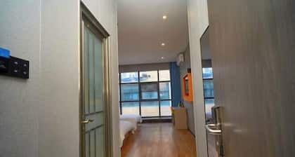 7Days Inn Chain Hotel (Chongqing Bund International)