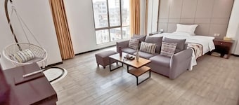 Yihao Hotel