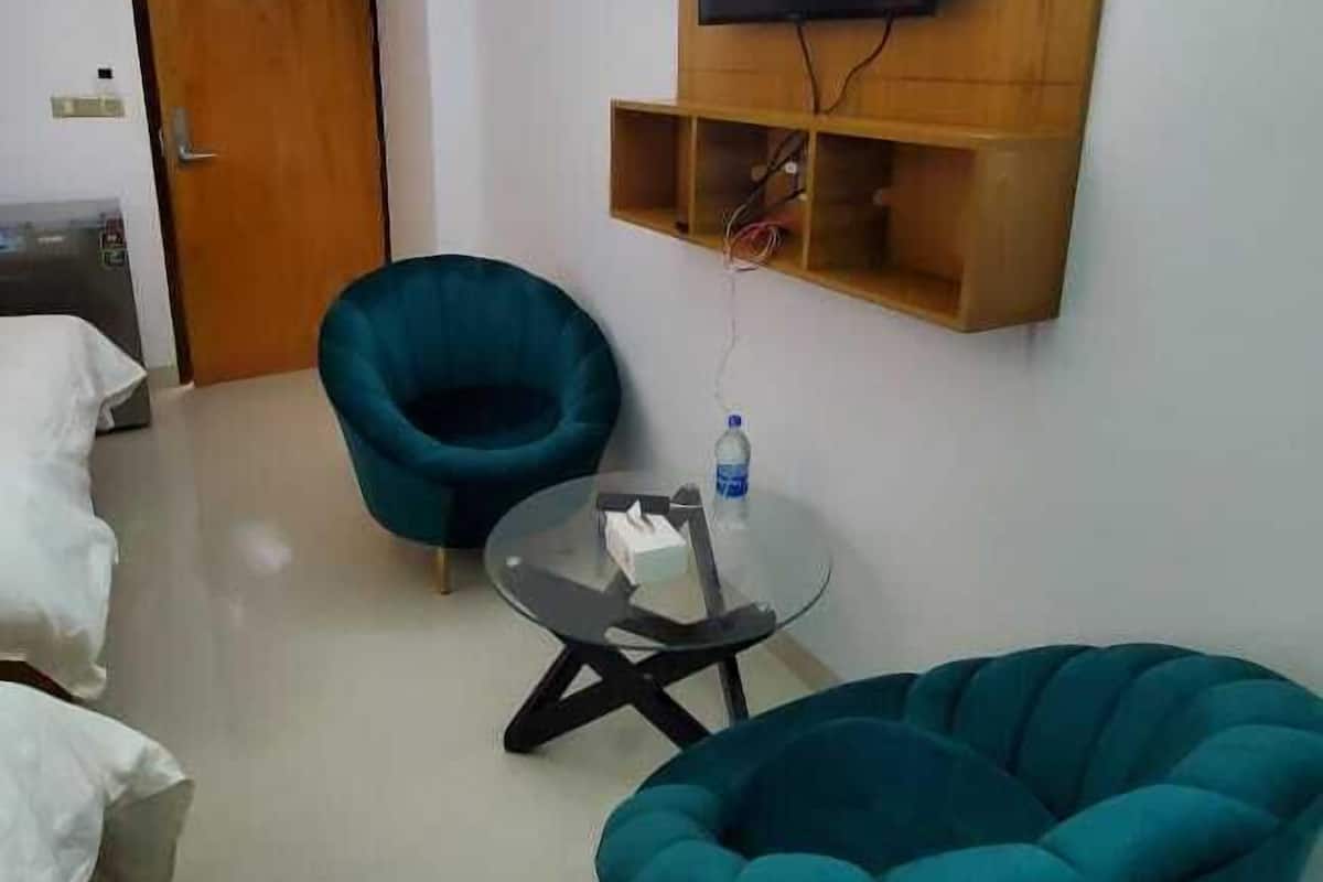 Deluxe Double Room, 1 Bedroom, City View 3