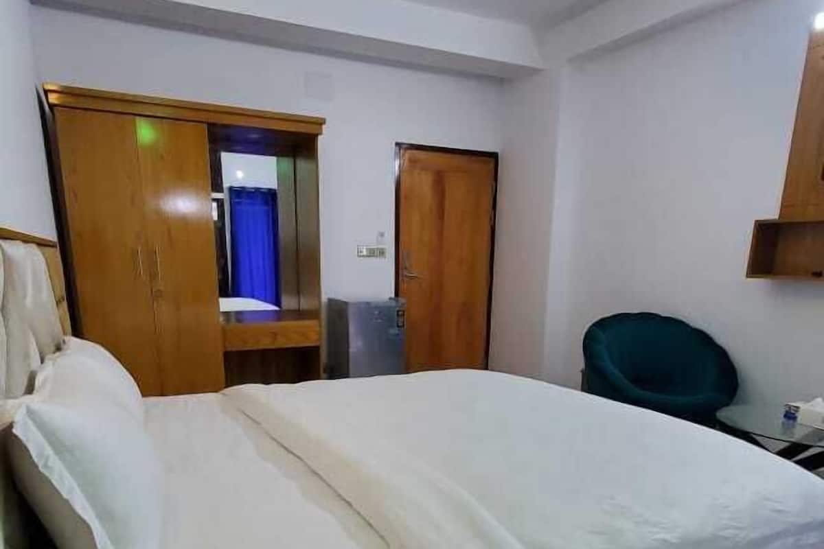 Deluxe Double Room, 1 Bedroom, City View 2