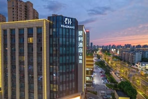 未分类图片，第 5 张，共 18 张，按钮