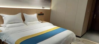 Royal Dragon Airport Hotel