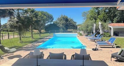 La maison de Gaia-spa-swimming pool-quiet between sea and marshes, charm-comfort