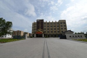 Exterior - Yuxiangyuan Hotel (Gongliu)
