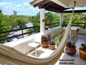 Quarto standard, 1 cama King, suíte, vista para o jardim | Vista do quarto