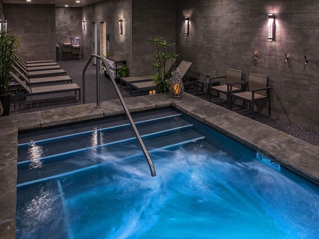 Indoor pool, outdoor pool