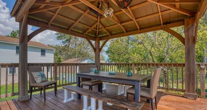 Chincoteague Island Creekside Cottage