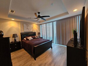 2 chambres, fer et planche à repasser, Wi-Fi gratuit, draps fournis