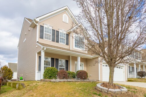 Modern, Relaxing, Peaceful home near Furniture Market and High Point University