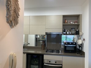 Private kitchen - Beautiful boho apartment in the best location in Barranquilla! (Barranquilla)