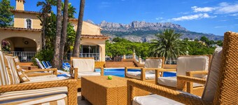 Villa El Paradiso: Your Private Oasis in Altea