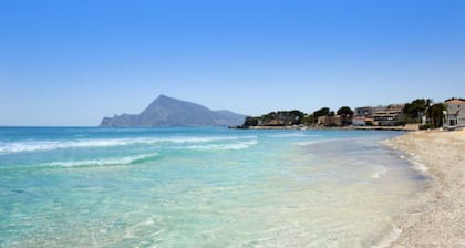 Villa El Paradiso: Your Private Oasis in Altea