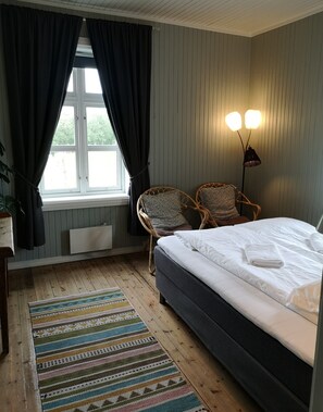 1 habitación, decoración personalizada y muebles diferentes