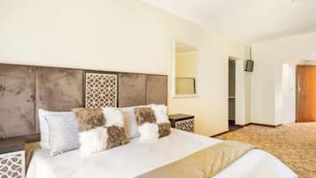 7 bedrooms, iron/ironing board, WiFi, bed sheets