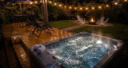 Secluded Cabin w/ Hot Tub • No Neighbors • 15 Min to Texas A&M Aggieland Getaway